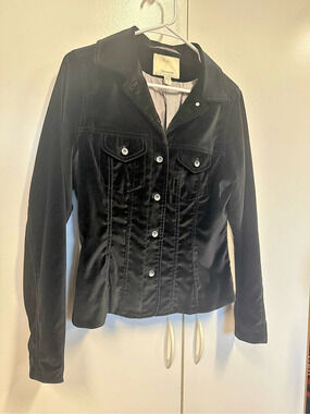 New Fashionable Black velvet Jacket - fall.  Holidays.  Preppy. Layer.